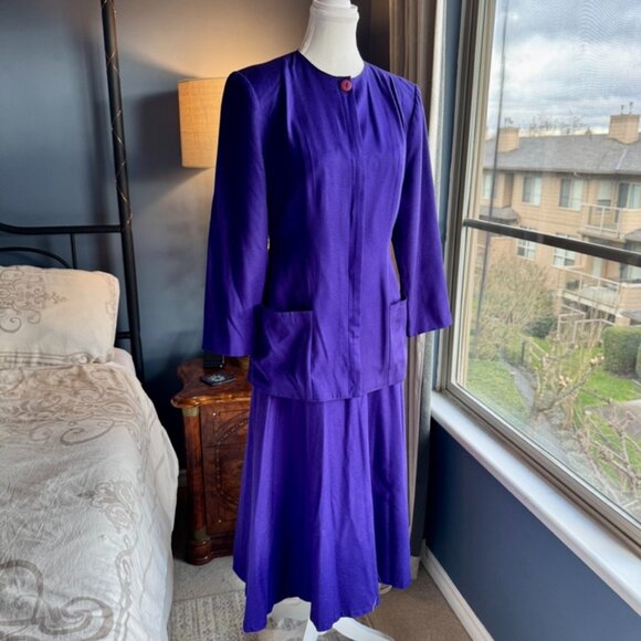 1980s Vintage 100% Silk Royal Purple Silk Skirt Suit Set - Picture 2 of 16